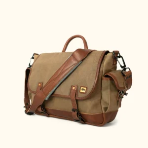 HS DAKOTA WAXED CANVAS MESSENGER BAG 💼
